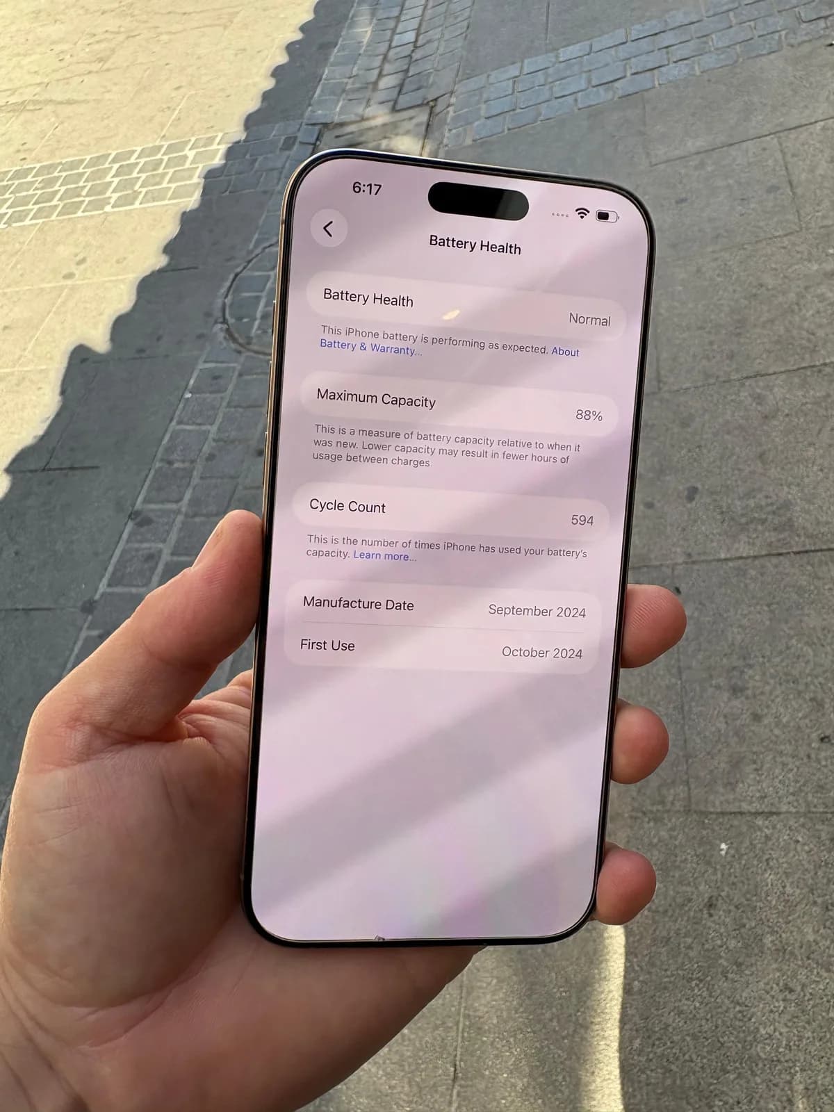 iPhone 16 Pro Max — foto 2 nga 3