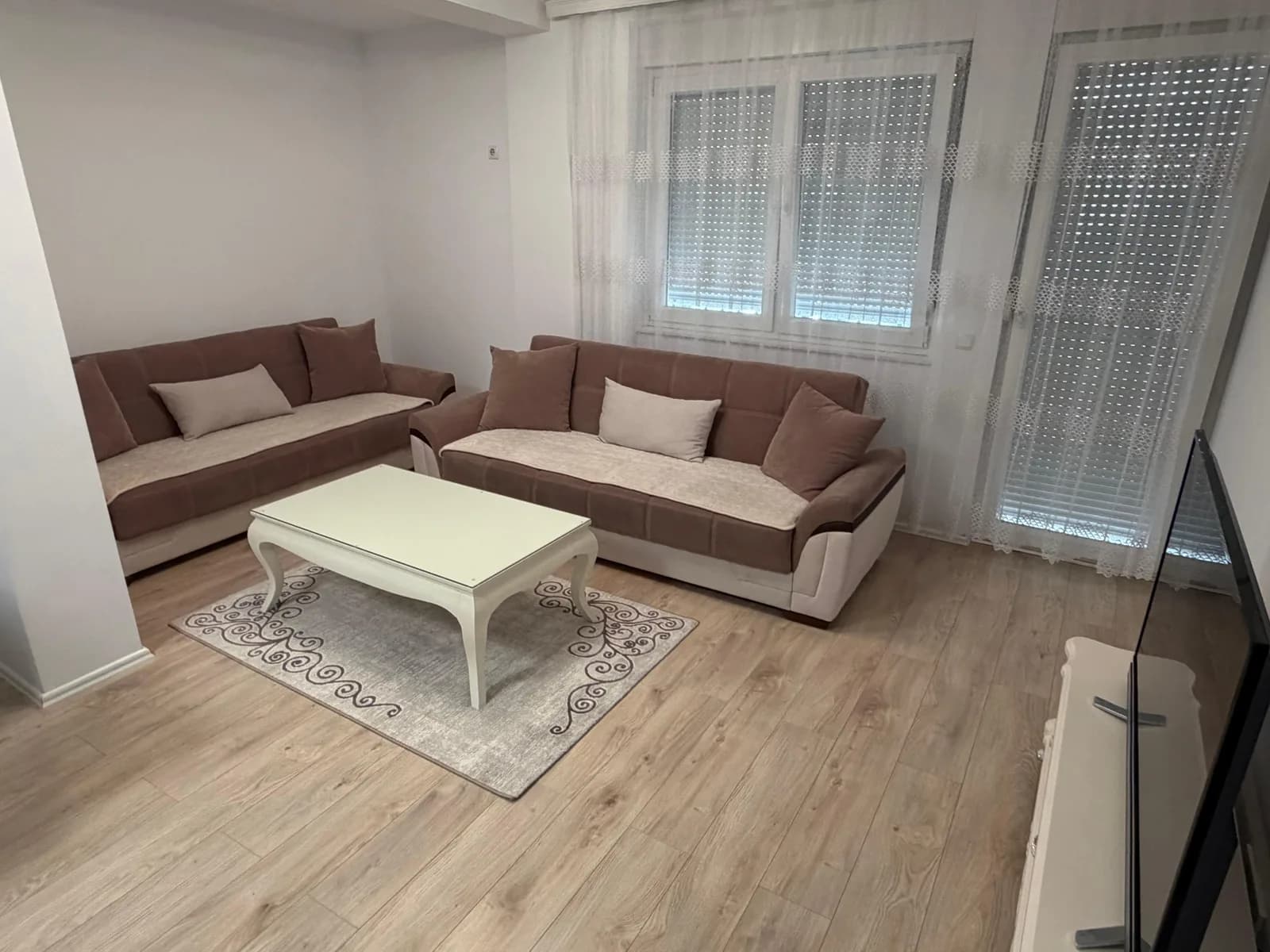 Banesë me qira në Rrugën B, Alko Impex — foto 1 nga 9