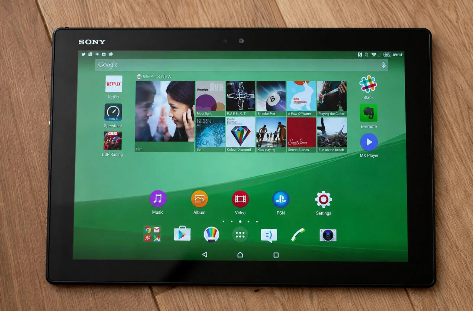 Tablet Sony Xperia Z me mbi 100 lojëra — foto 1 nga 2