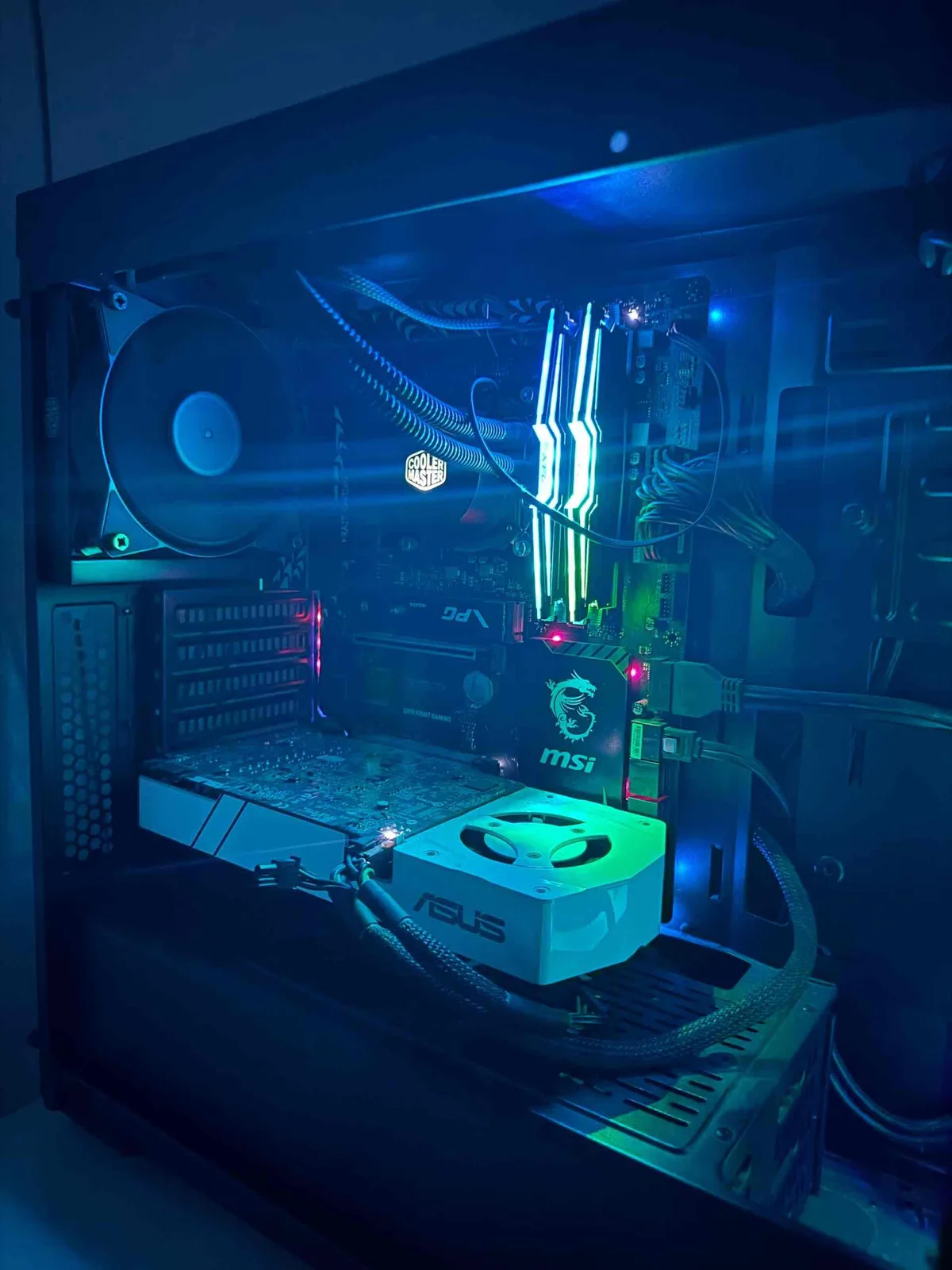 PC Gaming — foto 2 nga 3