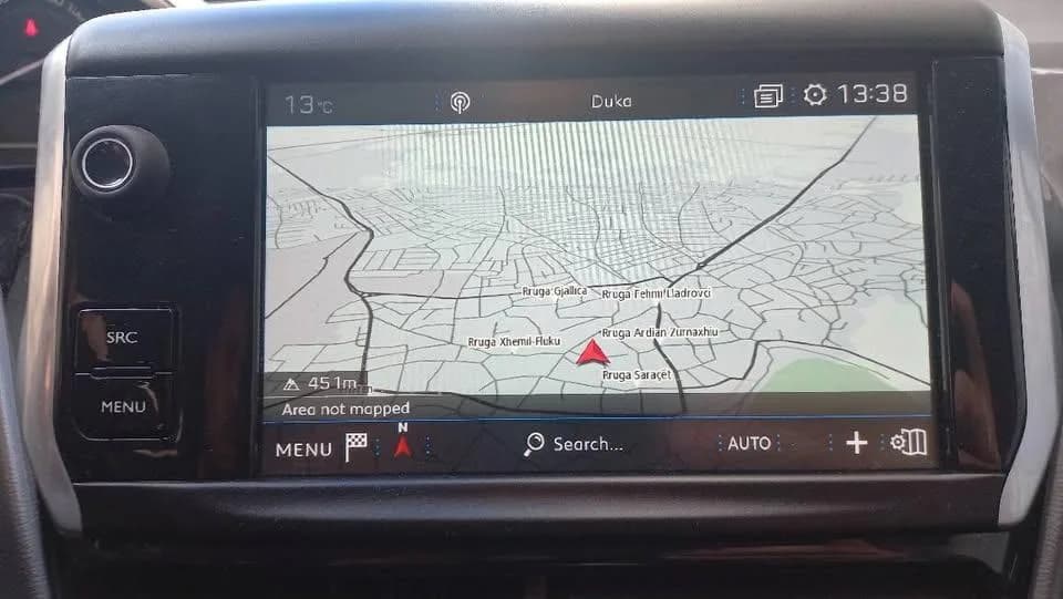 Peugeot 208, 1.2 Benzinë — foto 2 nga 4