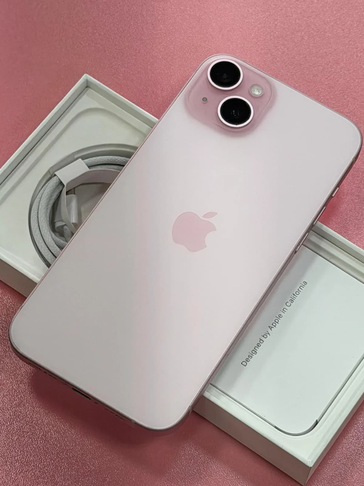 iPhone 15+ 128 GB, rozë, CE — foto 1 nga 4