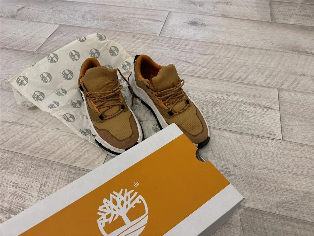 Patika Timberland, nr. 42 — foto 1 nga 6