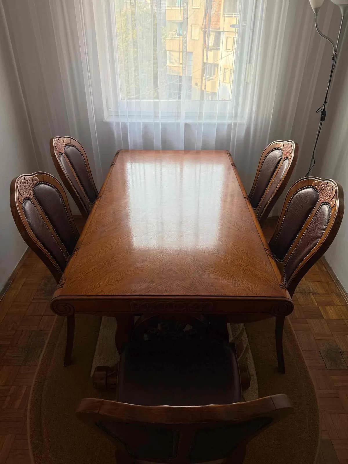Shitet tavolinë ngrënieje me 6 karrige — foto 1 nga 3