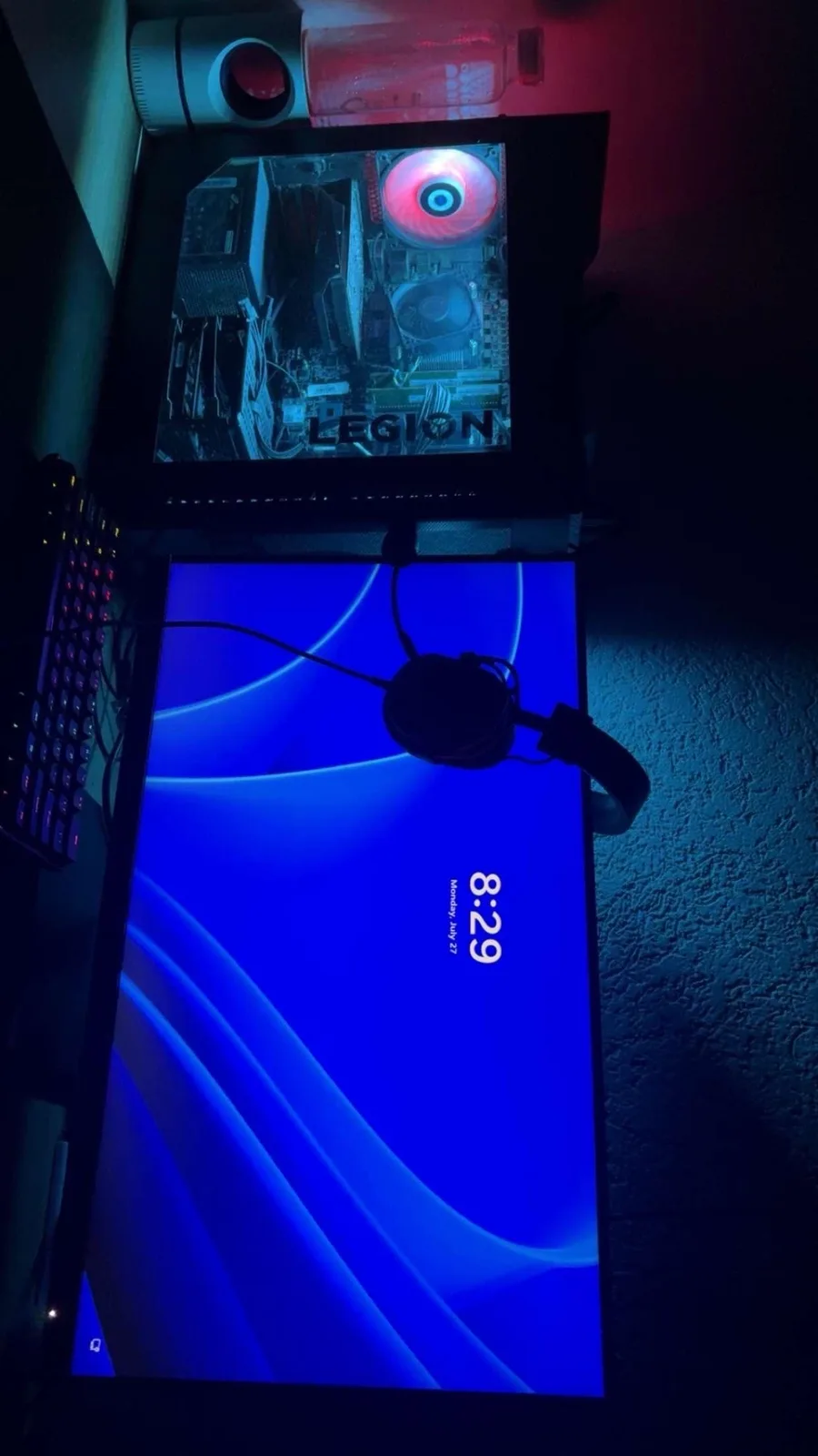 Shitet kompjuteri me monitor — foto 1 nga 2
