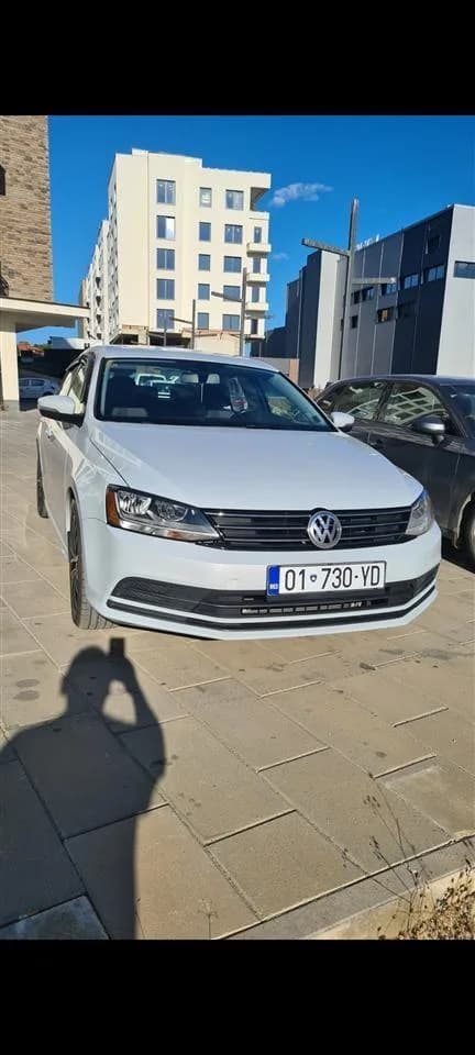 VW Jetta Wolfsburg 1.4, Automatik — foto 1 nga 3