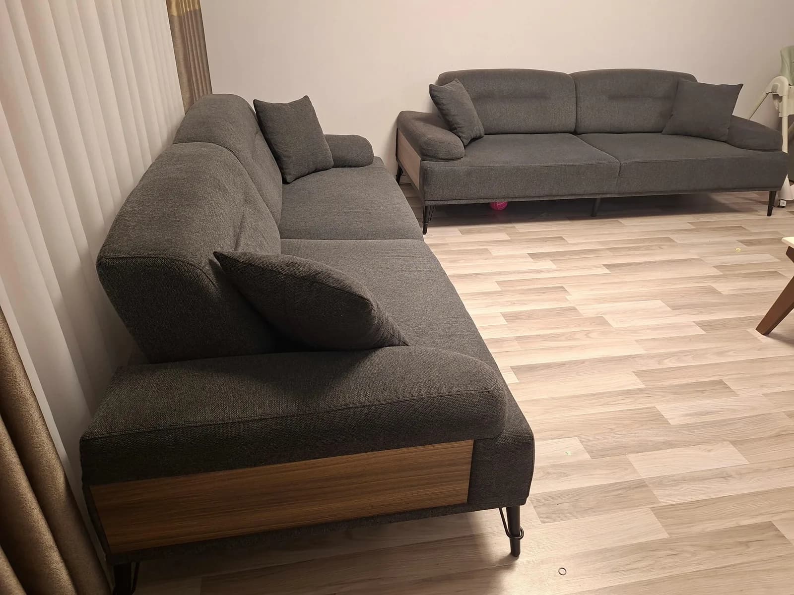 Shitet set divanësh — foto 1 nga 8