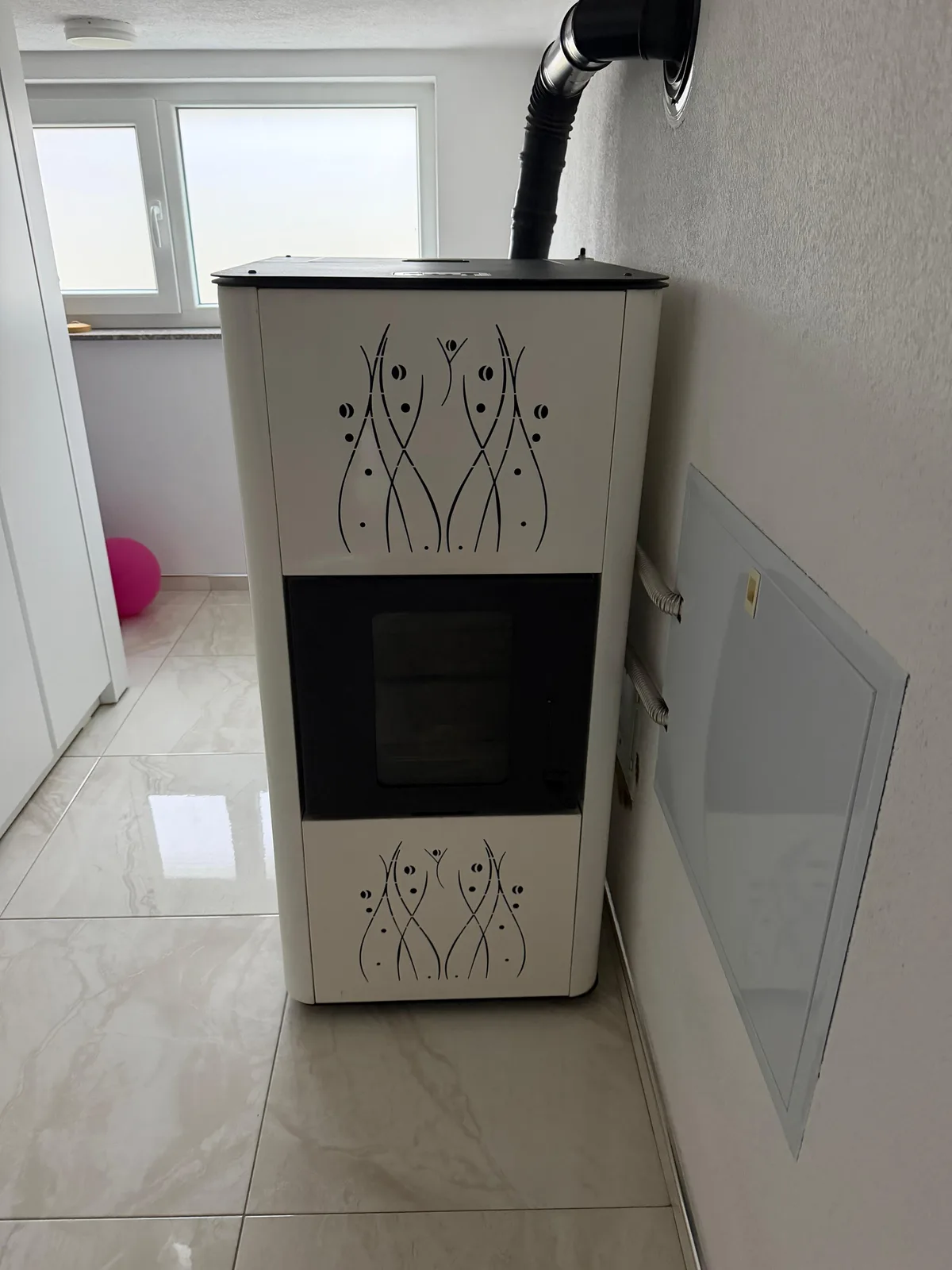 Kamin B25 — foto 1 nga 3