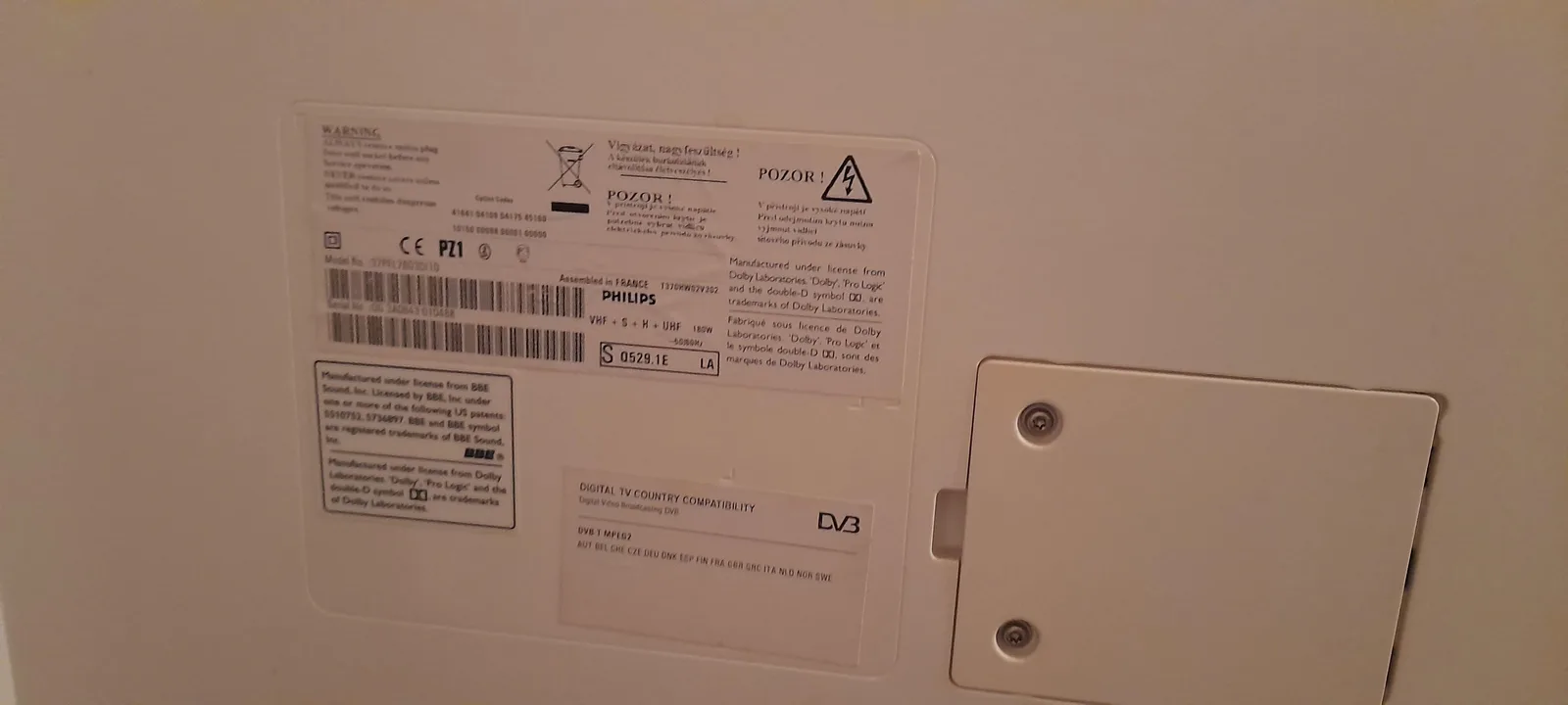 TV Philips 37" me drita LED — foto 2 nga 6