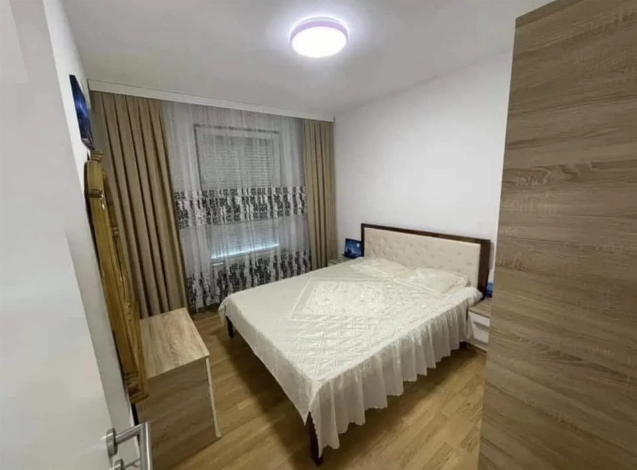 Banesë 2+1 me qira në Fushë Kosovë, te Lagjja Eliza — foto 1 nga 9