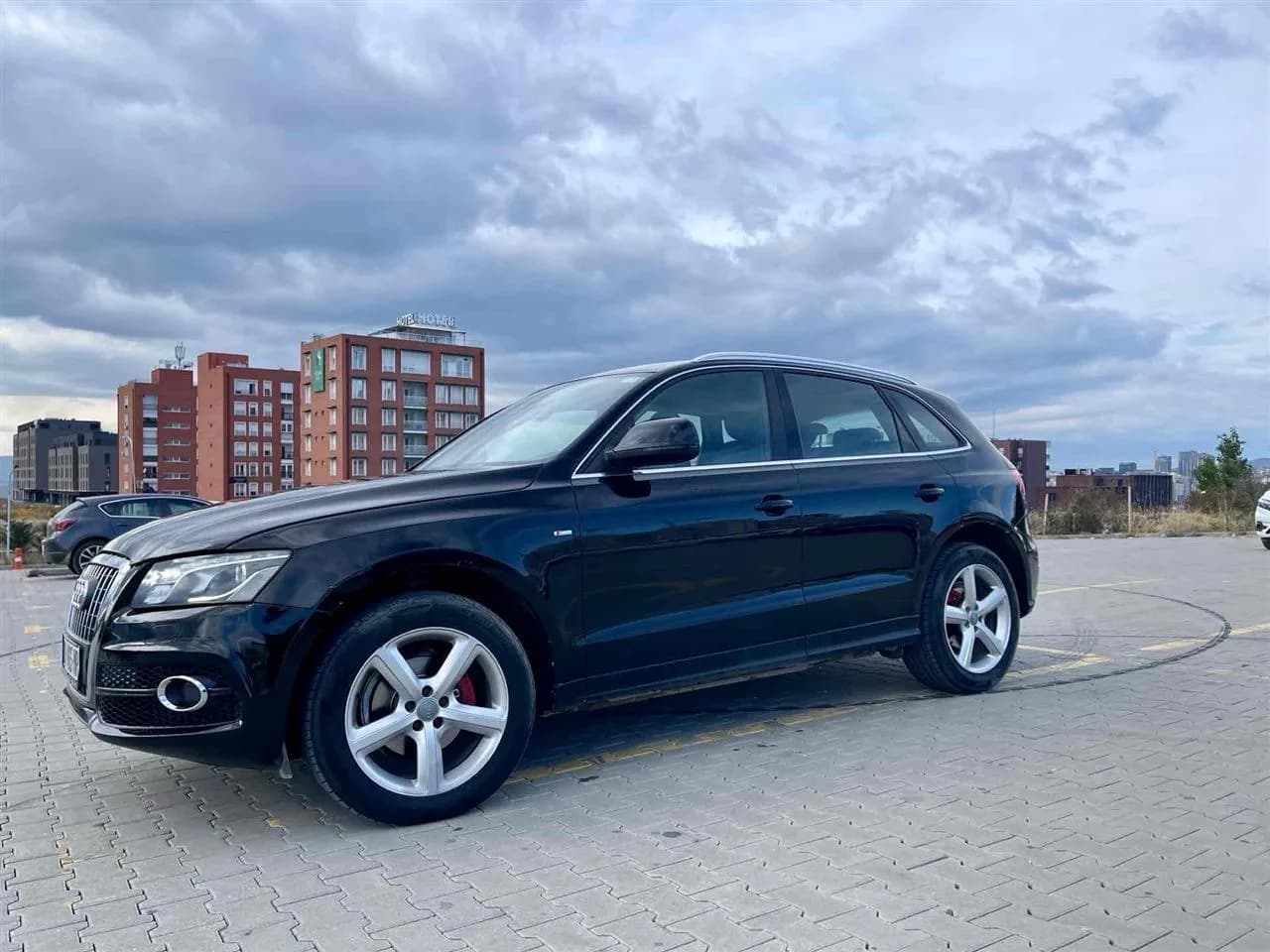 Audi Q5 S-Line, 2009 — foto 2 nga 4