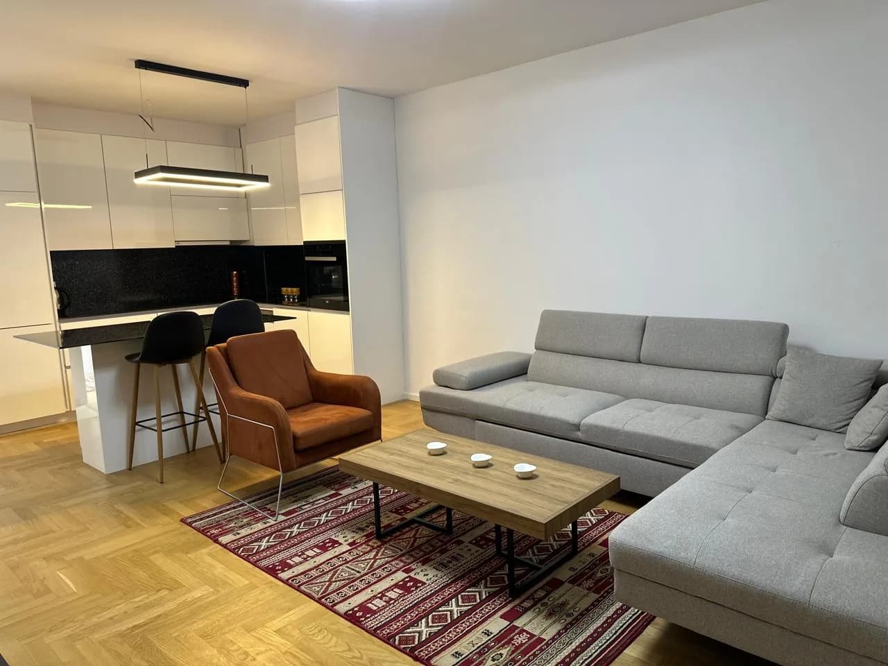 Banesë me qira, Bregu i Diellit — foto 2 nga 11