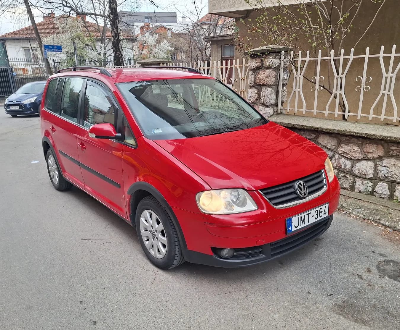 VW Touran 2.0 TDI DSG, automatik, me targa të huaja — foto 1 nga 5