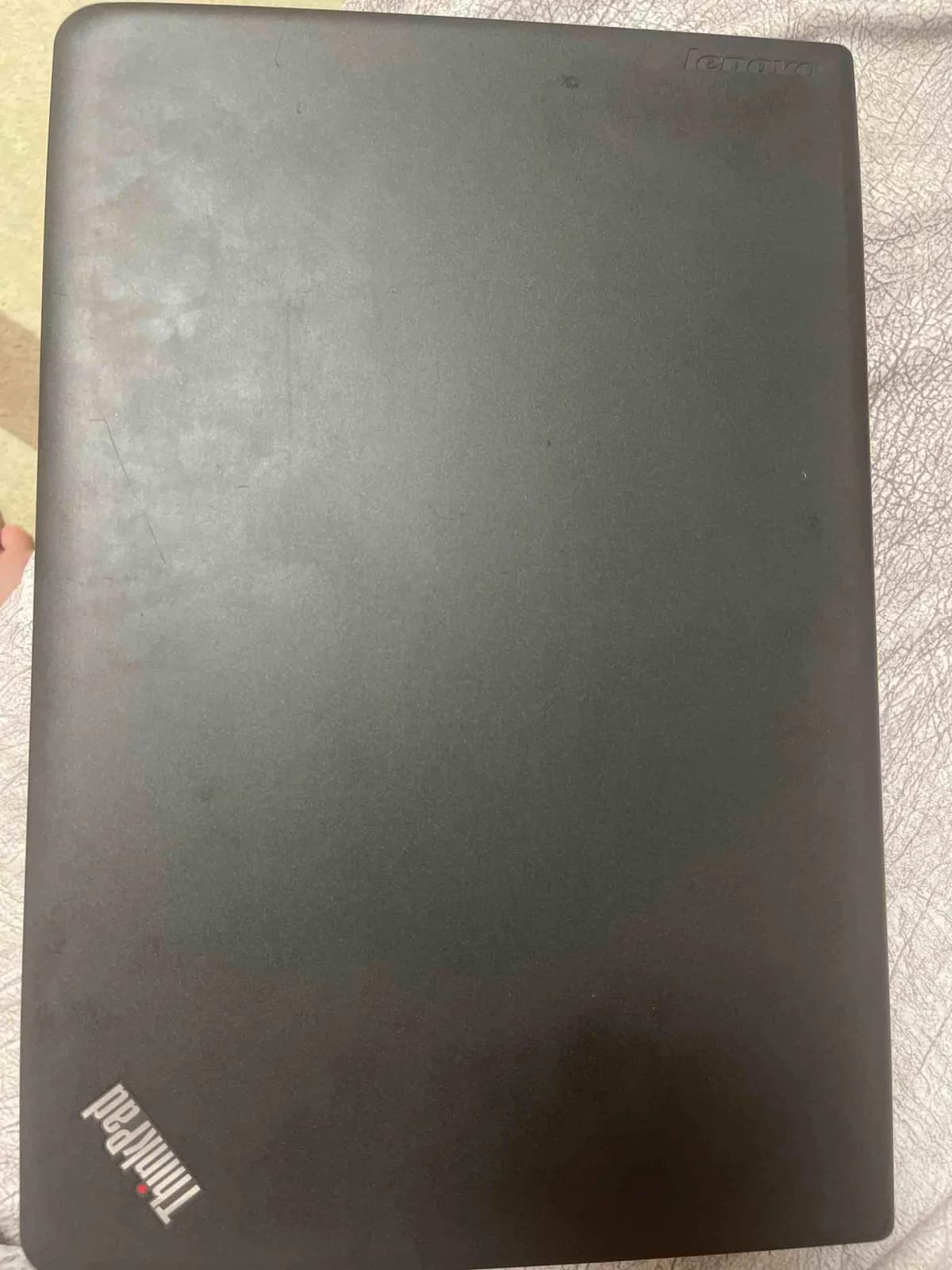 Lenovo ThinkPad — foto 2 nga 3
