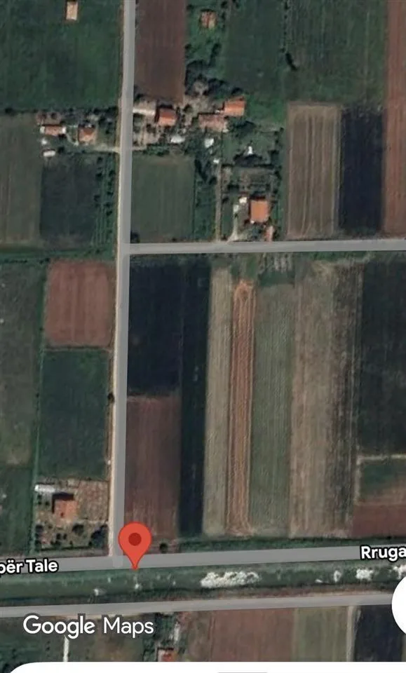 Shitet parcelë në Tale, afër detit, në rrugën kryesore — foto 1 nga 7