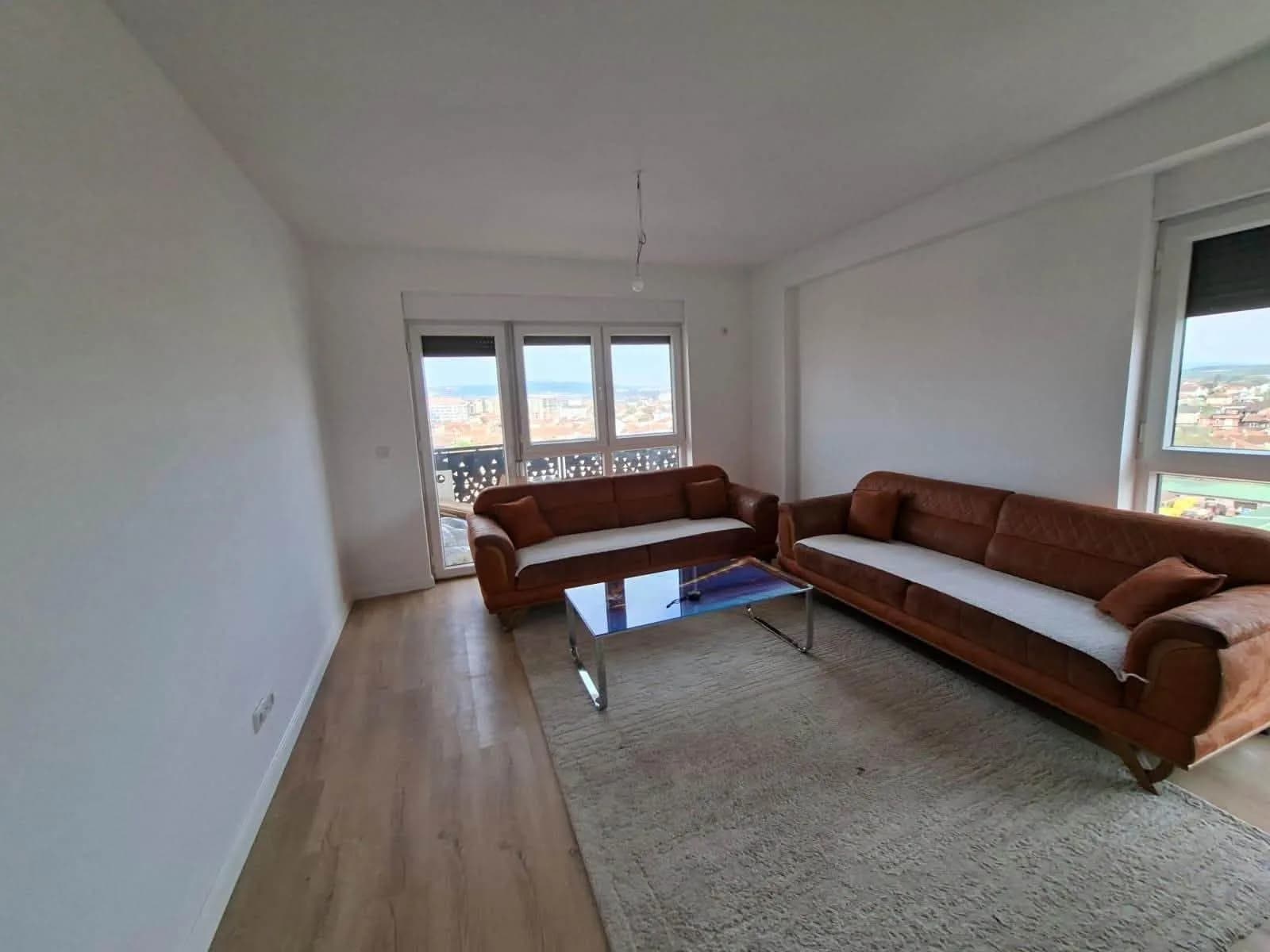 Banesë 3 dhomëshe me qira në Bresje, afër Komunës së Re — foto 2 nga 8