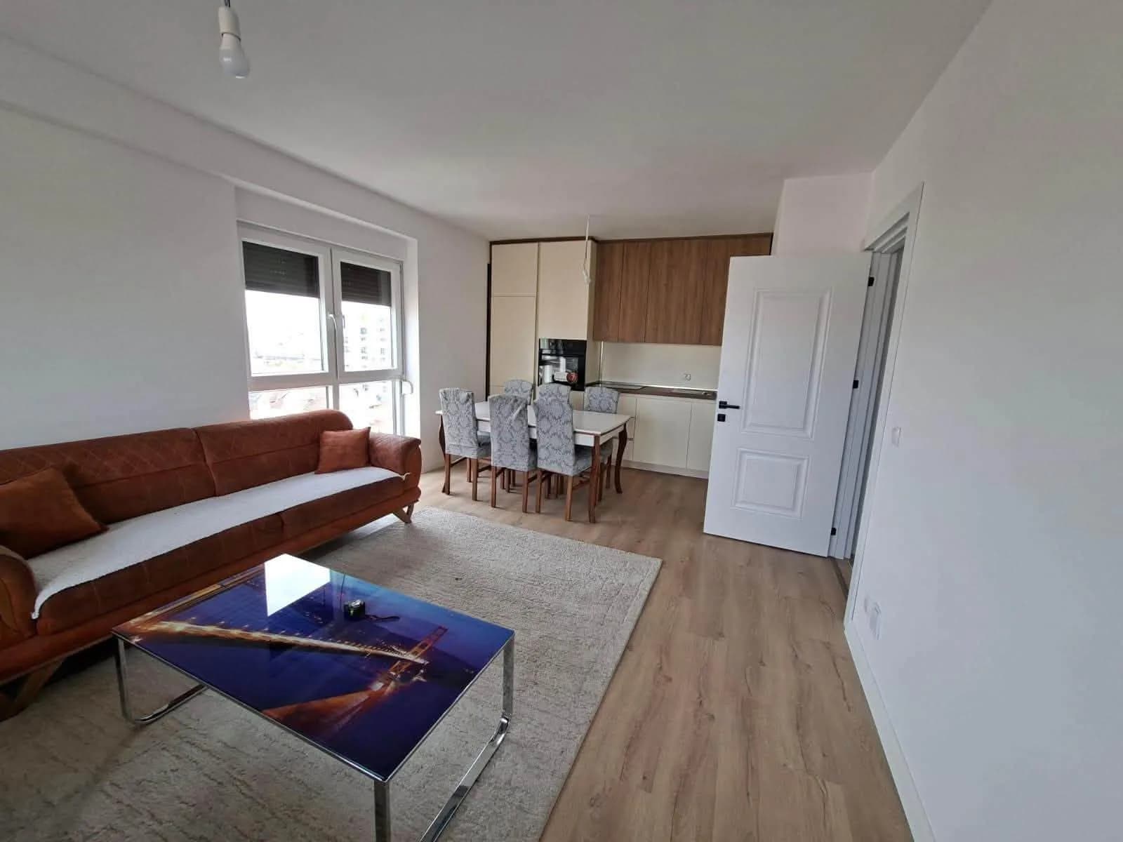Banesë 3 dhomëshe me qira në Bresje, afër Komunës së Re — foto 1 nga 8