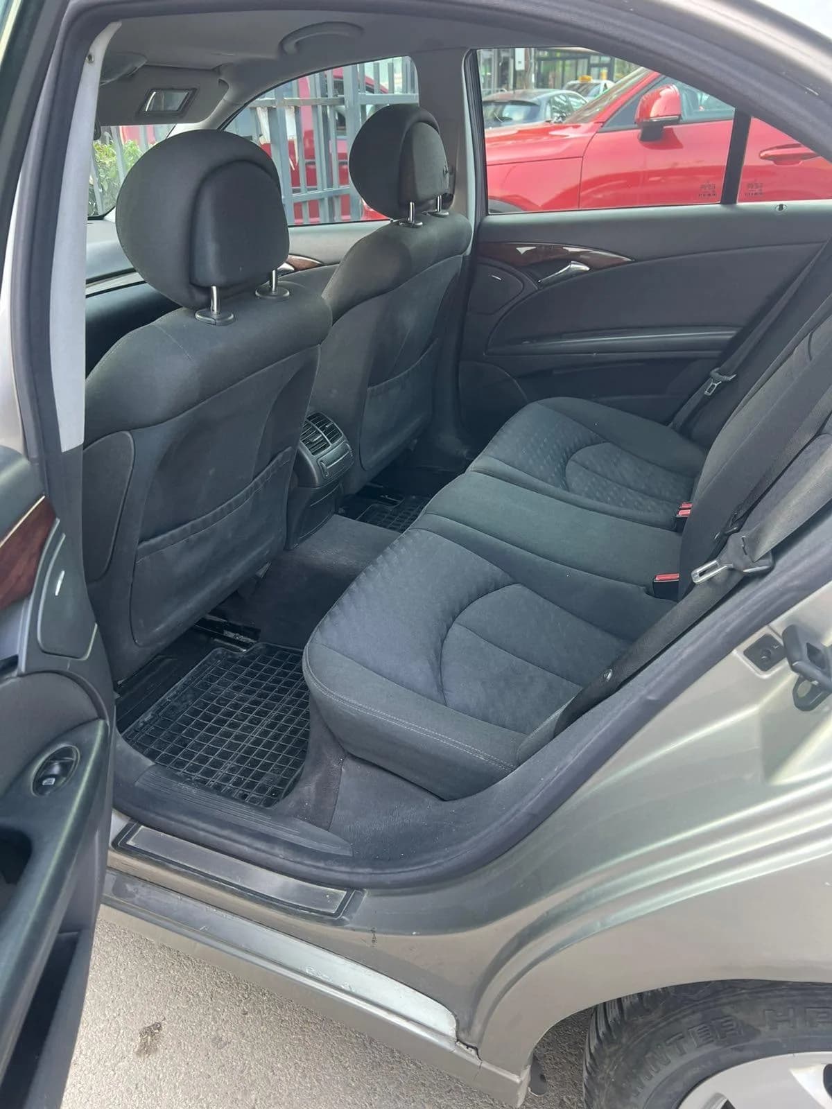 Mercedesin E Class - Automatik, 2.2, Viti 2003 — foto 2 nga 6