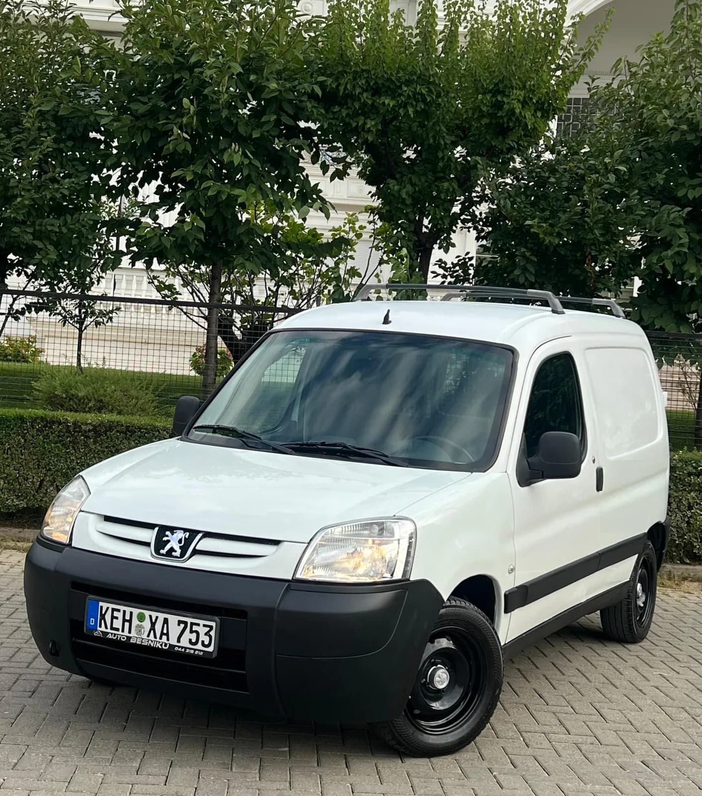 Peugeot Partner 1.6 HDI, Viti 2010 - pa doganë — foto 1 nga 12