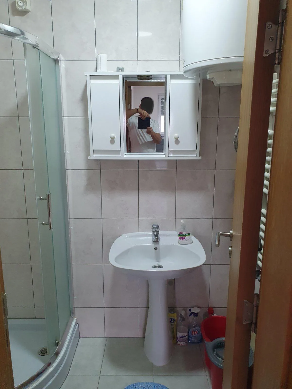 Banesë me qira në qendër, në katin e 7 — foto 2 nga 6