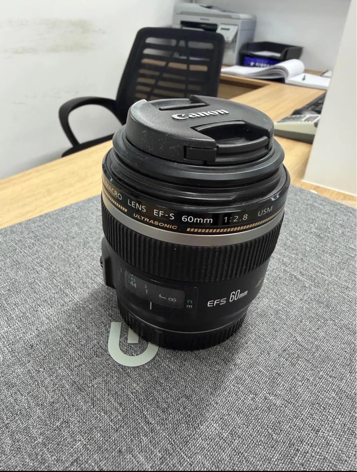 Canon EF-S 60mm f/2.8 Macro USM — lente, si i ri — foto 2 nga 6