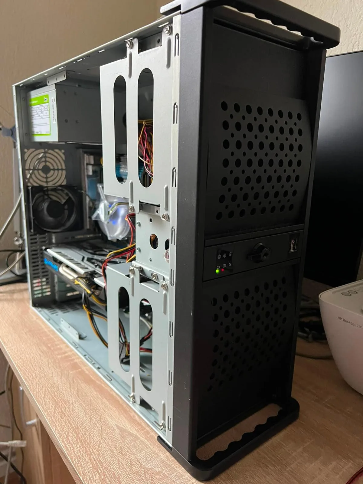 Gaming PC - RX580 8GB - 16GB RAM - i7 intel — foto 2 nga 4