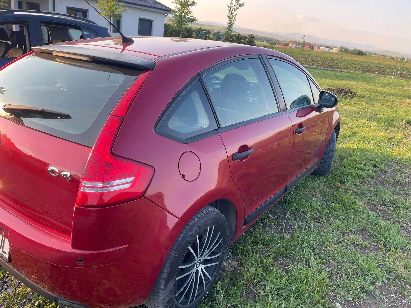 Citroën C4 — foto 2 nga 5