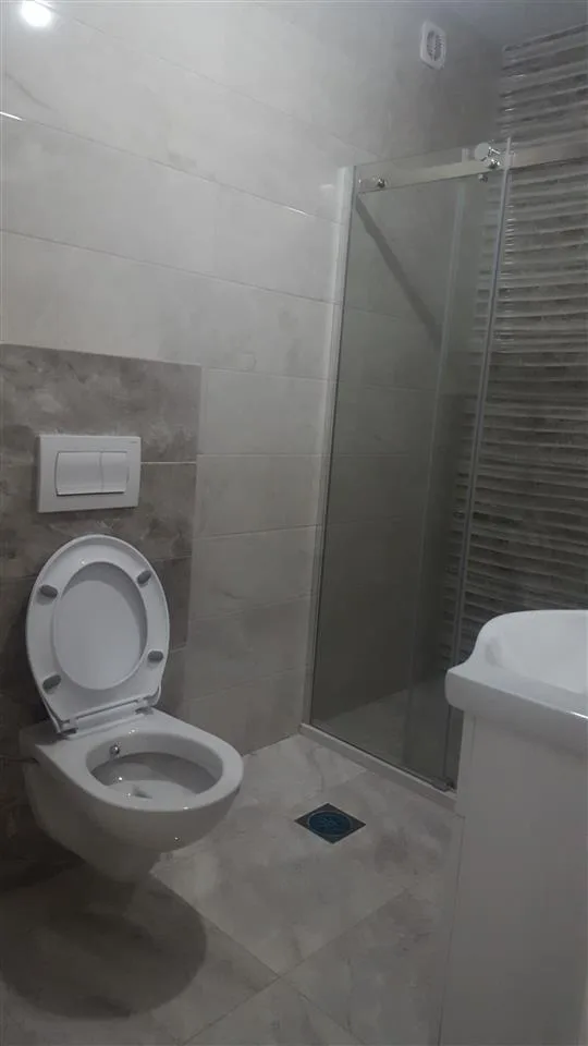 Banesë me qira te Mati 1, prapa Royall Mall — foto 2 nga 7
