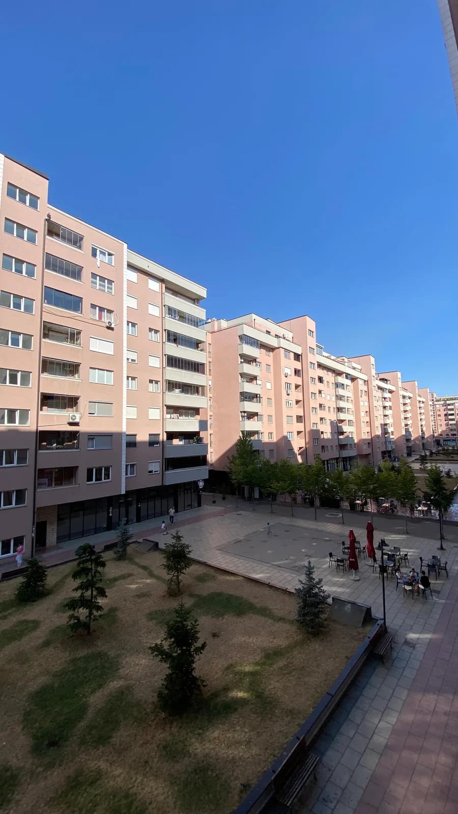 Banesë me qira në kompleksin Eliza, Fushë Kosovë — foto 1 nga 3
