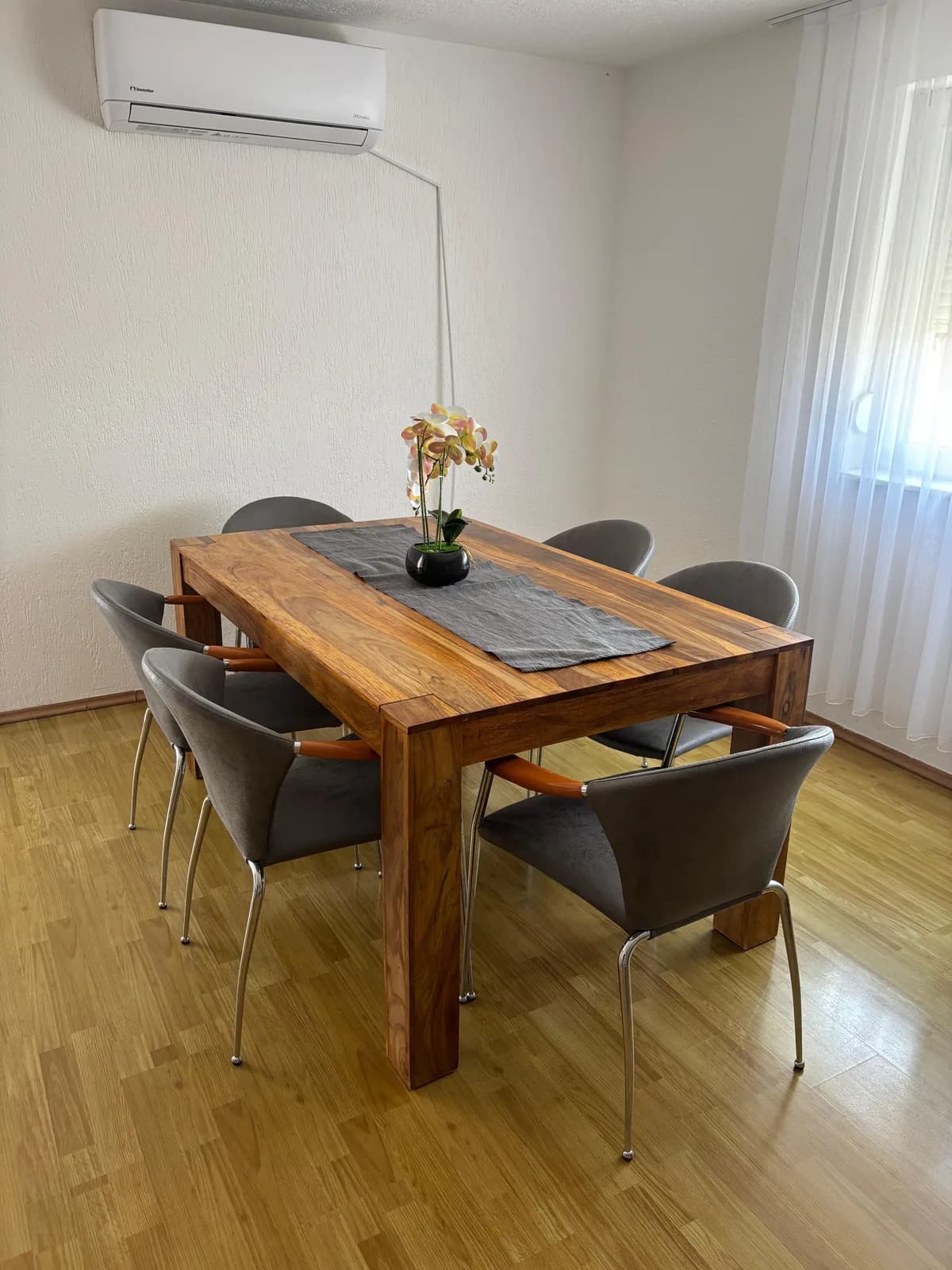 Mobilie për sallon — foto 1 nga 2