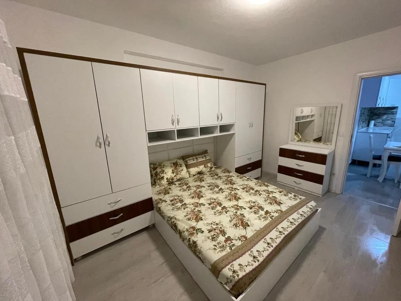 Banesë 1+1 me qira në Fushë Kosovë — foto 2 nga 5