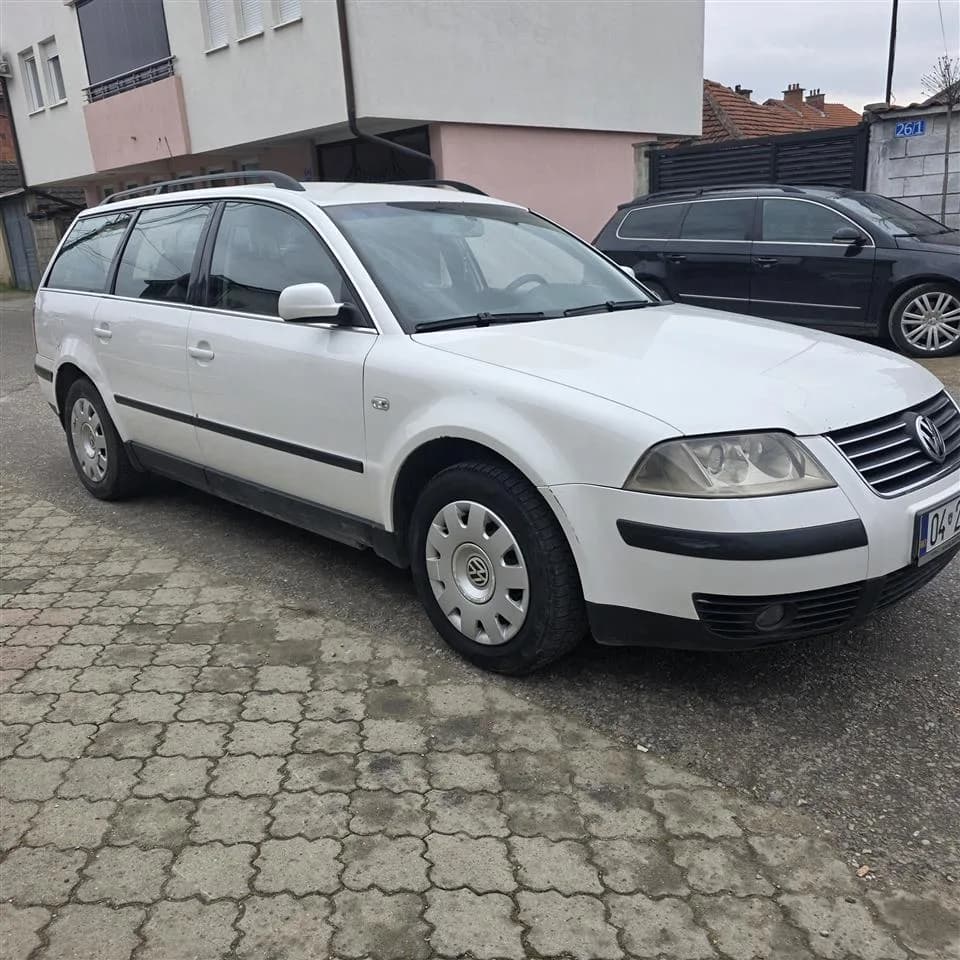 VW Passat 1.9 TDI, 2003 — foto 2 nga 9