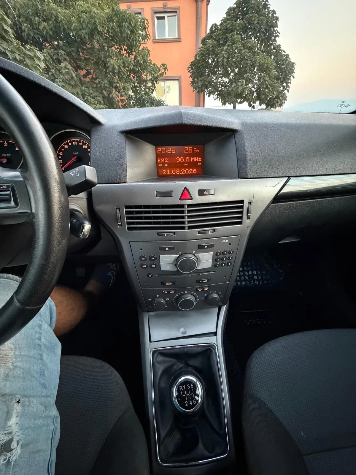 Opel Astra 1.9, Naftë, 2007 — foto 2 nga 8