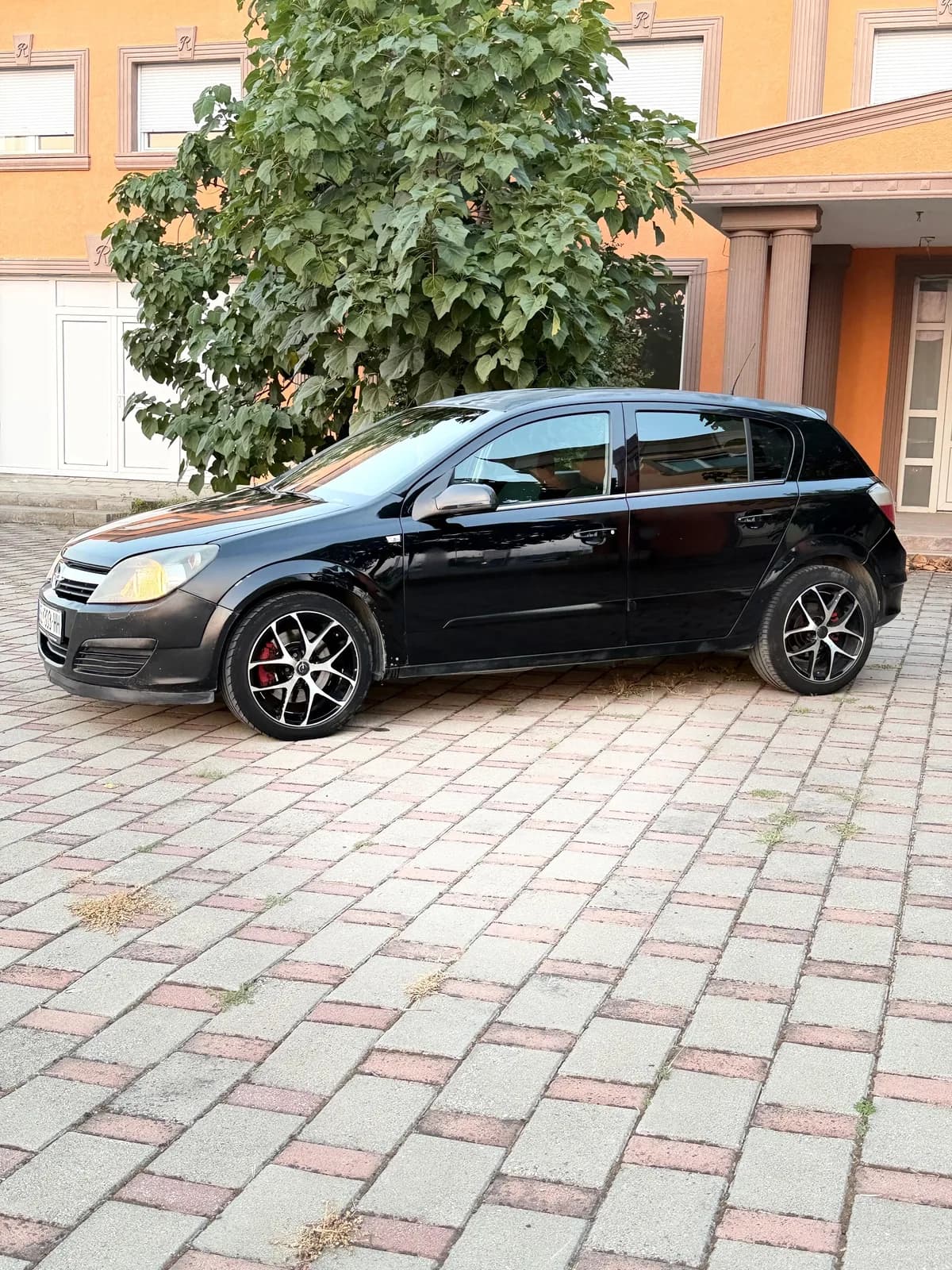 Opel Astra 1.9, Naftë, 2007 — foto 1 nga 8