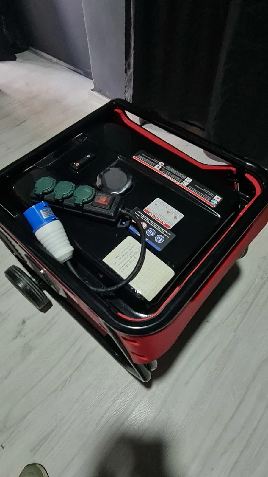 Gjenerator Honda — foto 1 nga 4