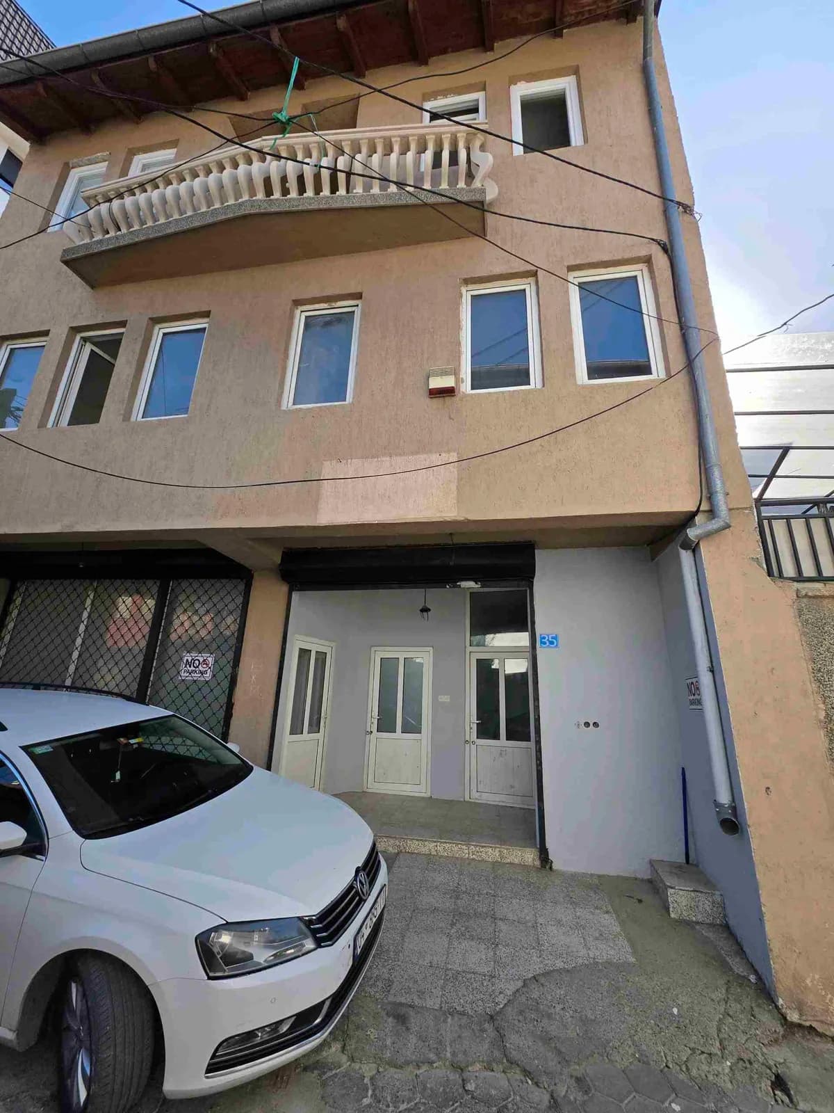 Objekt / shtëpi 350 m² me qira – 2 lokale + banim, Prizren — foto 2 nga 12