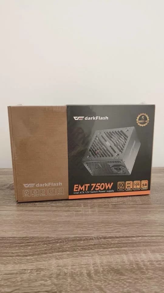 Power Supply 750W - i ri — foto 2 nga 3