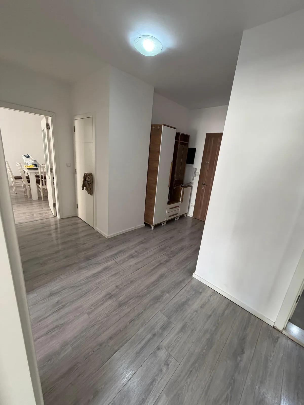 Banesë 2+1 me qira në Fushë Kosovë — foto 2 nga 7