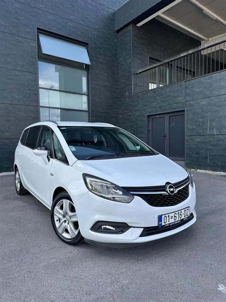 Opel Zafira 2.0 CDTI automatik, facelift 2017, i doganuar — foto 2 nga 8
