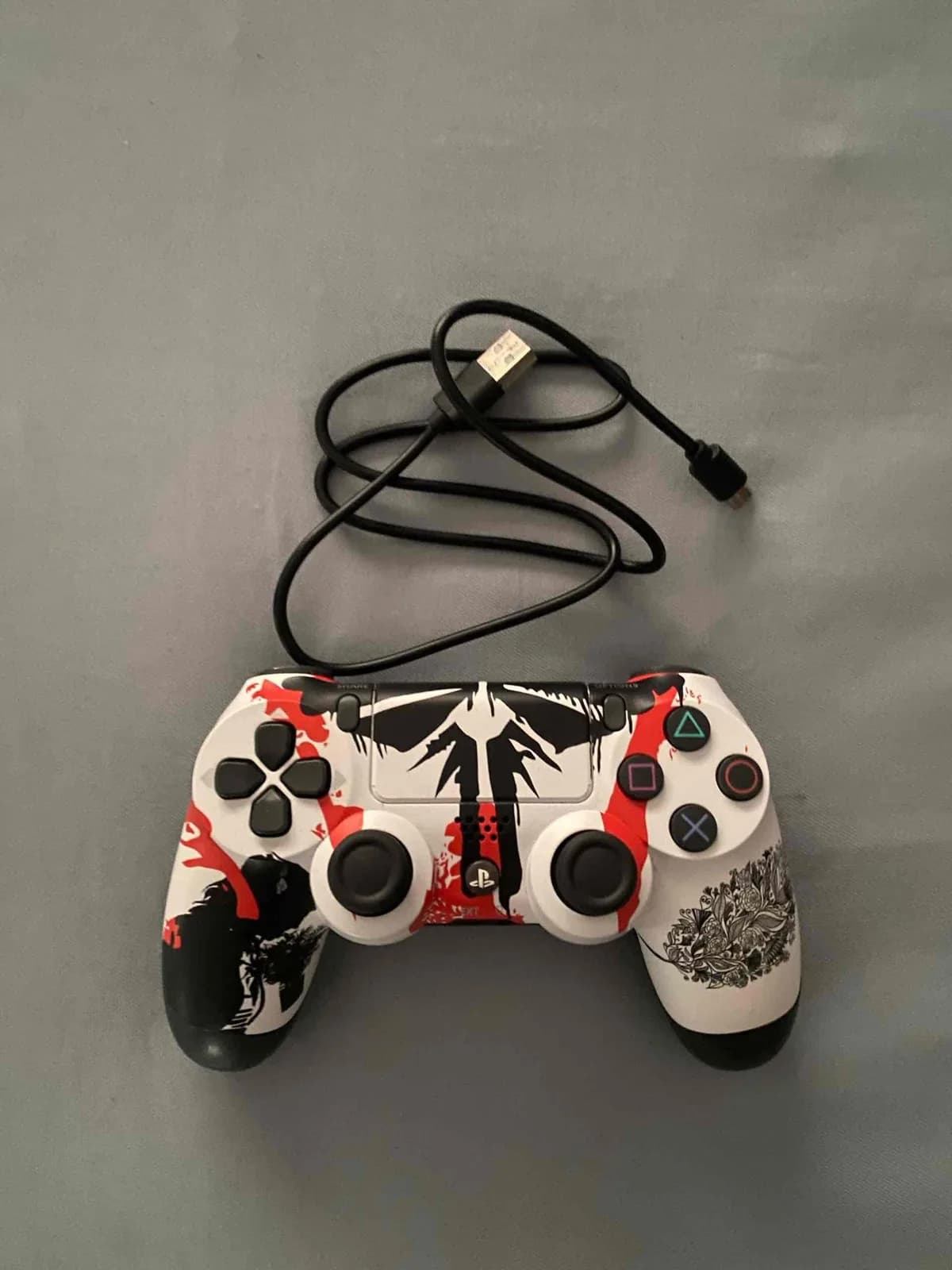Kontroller DualShock për PS4 — foto 1 nga 3