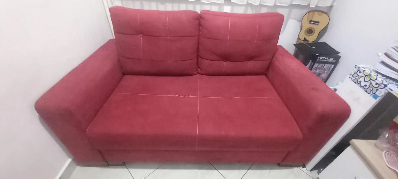 Divan që shtrihet për fjetje me arkë poshtë — foto 1 nga 4