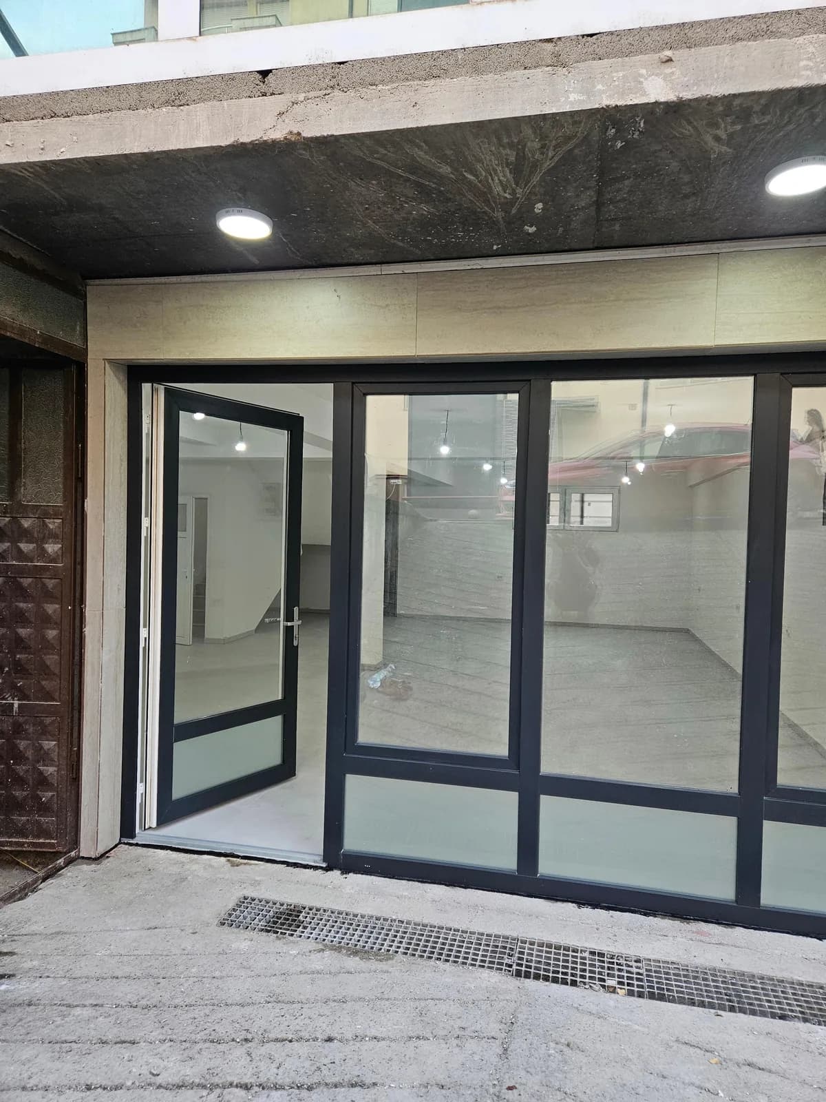 Lëshohet me qira lokal ose depo në Emshir — foto 2 nga 8