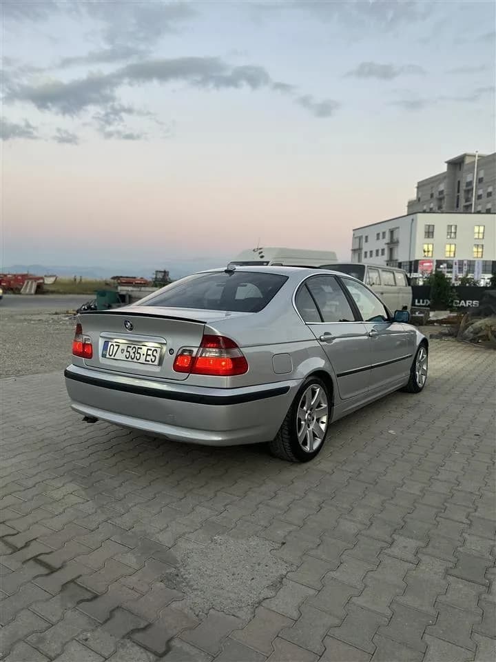 BMW E46 330d Facelift — foto 2 nga 9