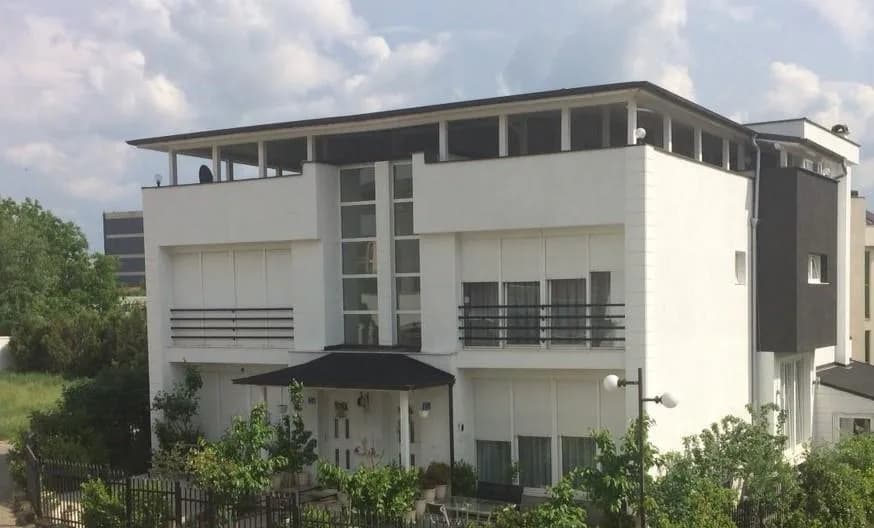 Shesim dy shtëpi në Marigona 2 — foto 1 nga 6