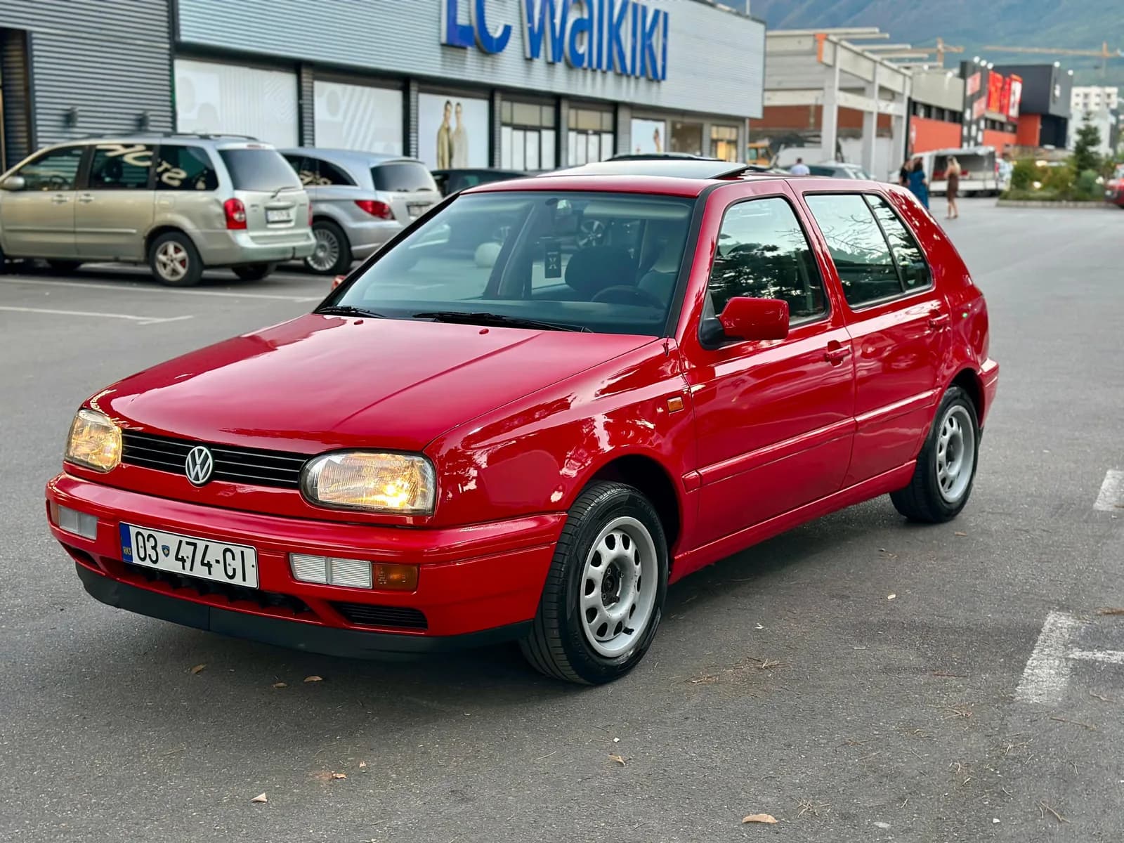 VW Golf 3, 1.9 naftë — foto 1 nga 8