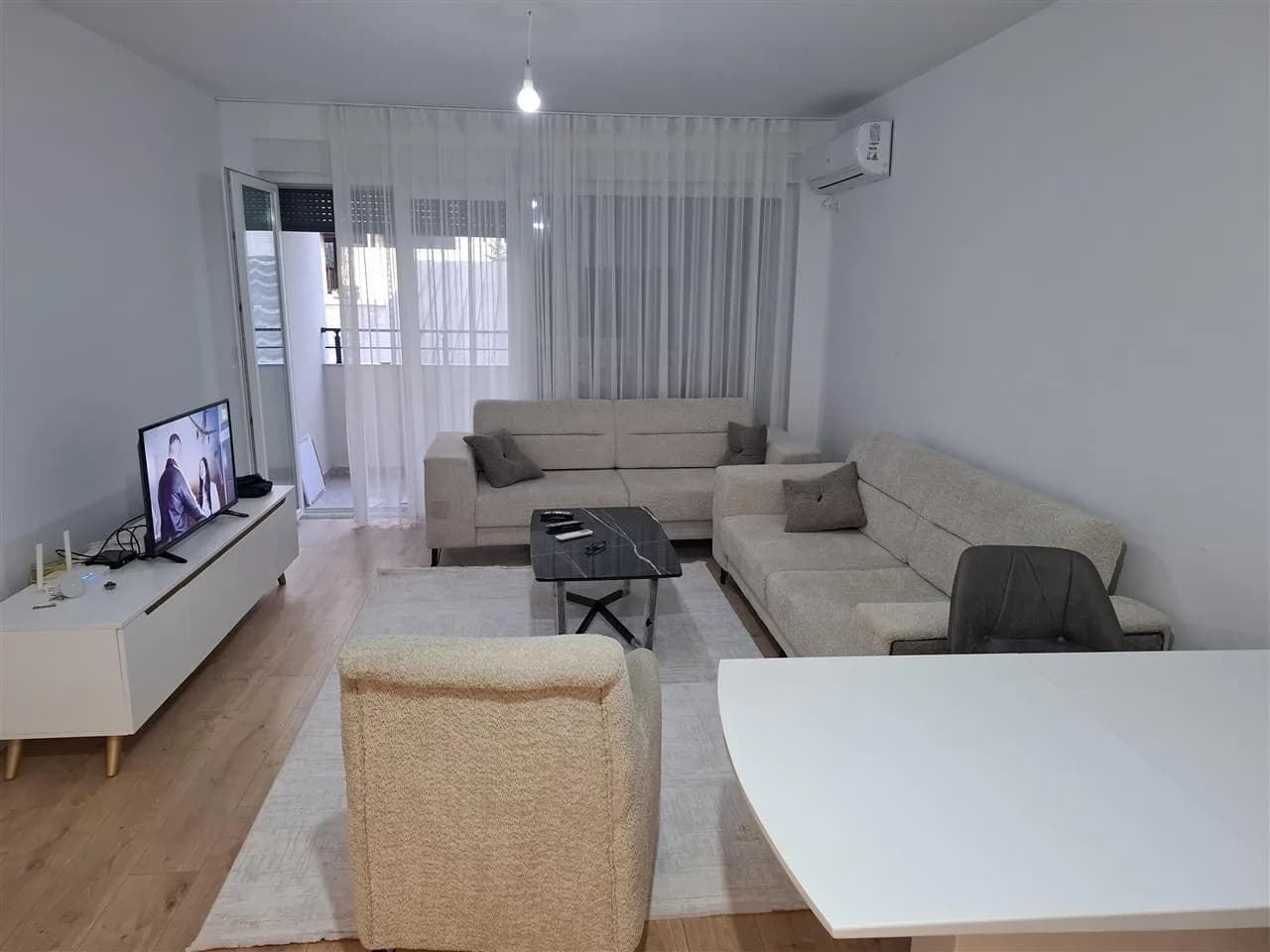 Banesë me qira ditore - 35 euro nata — foto 2 nga 9