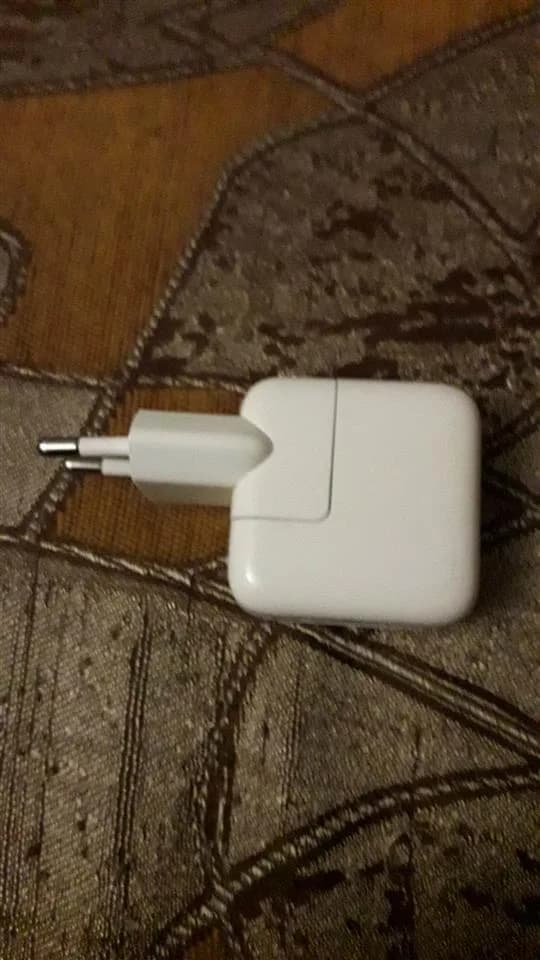 Adapter Apple origjinal për iPad ose iPhone — foto 1 nga 7