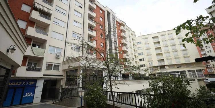 Shitet banesë 2+1 në Lagjen e Spitalit — foto 1 nga 4