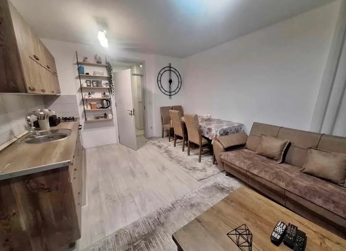 Banesë 2 dhomëshe me qira në Fushë Kosovë — foto 1 nga 5