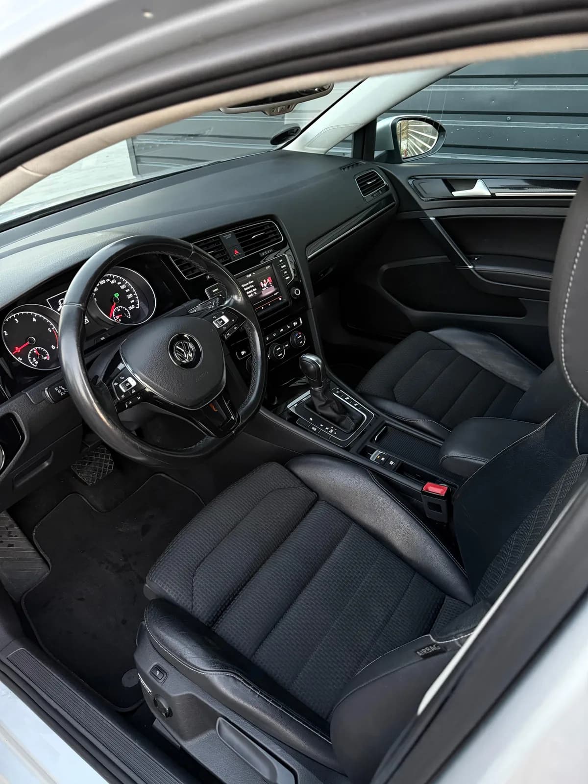 Golf 7 2.0 TDI Highline, Automatik, Viti 2016 — foto 2 nga 10
